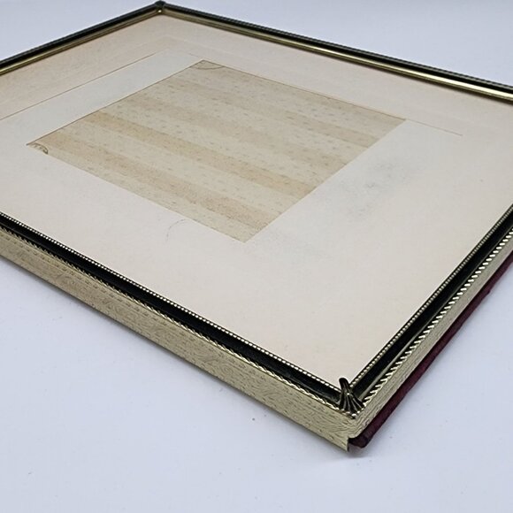 Vintage Gold-Tone Ornate Picture Frame With Red Velvet Backing Stand 8x10 - Picture 9 of 9